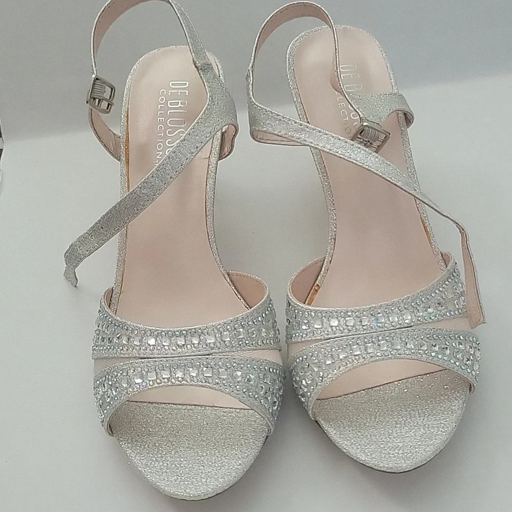 Shoes - Picture 3 of 3